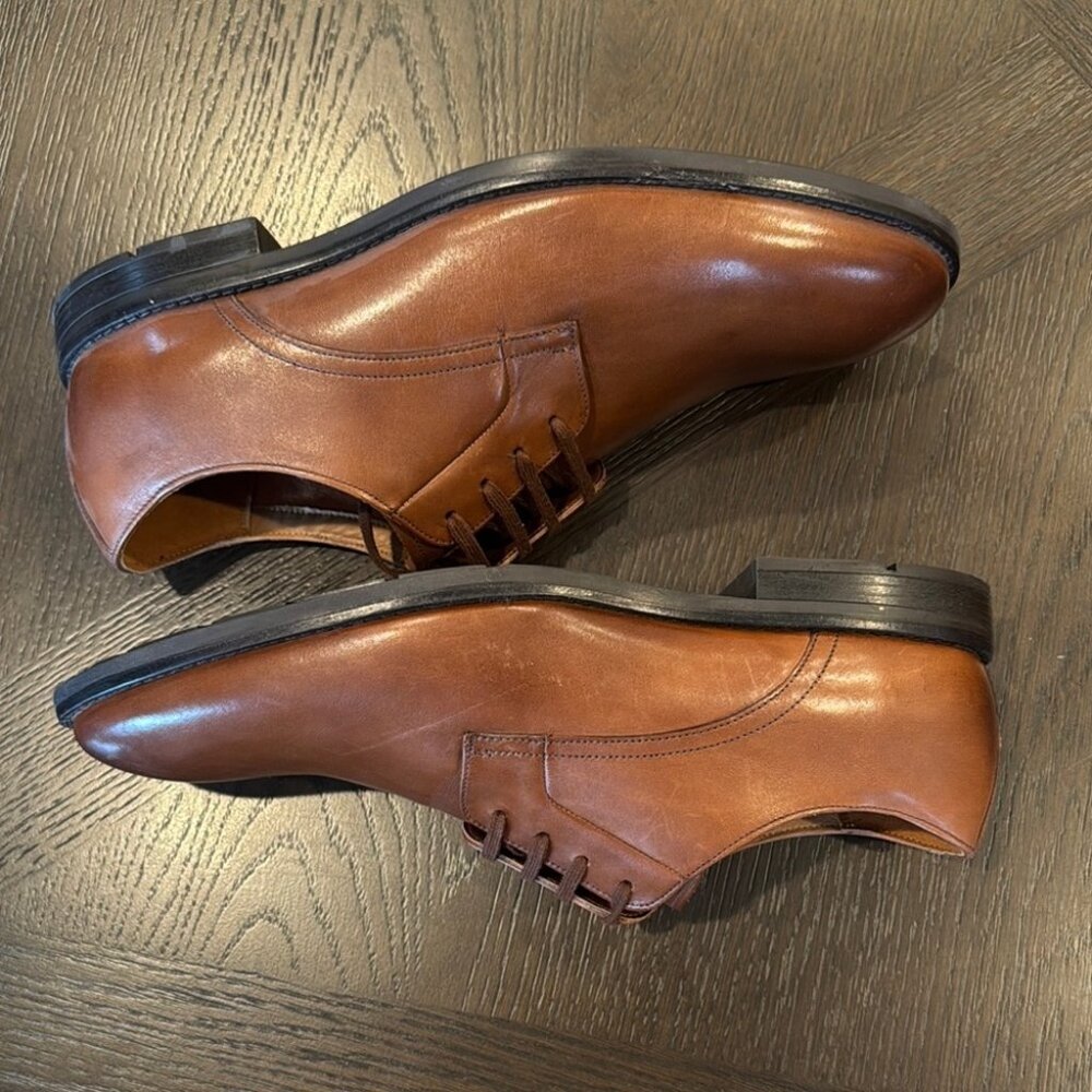 Clarks Leather Oxford Dress Shoe - Picture 6 of 7